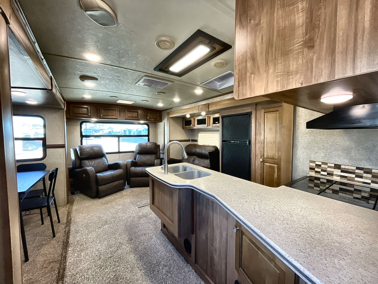 2017 FOREST RIVER WINDJAMMER 3029W