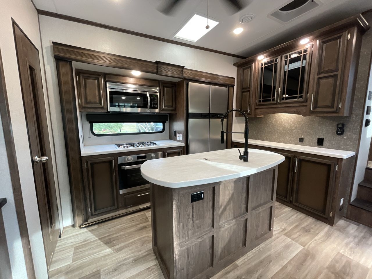 2021 KZ DURANGO 348BHF