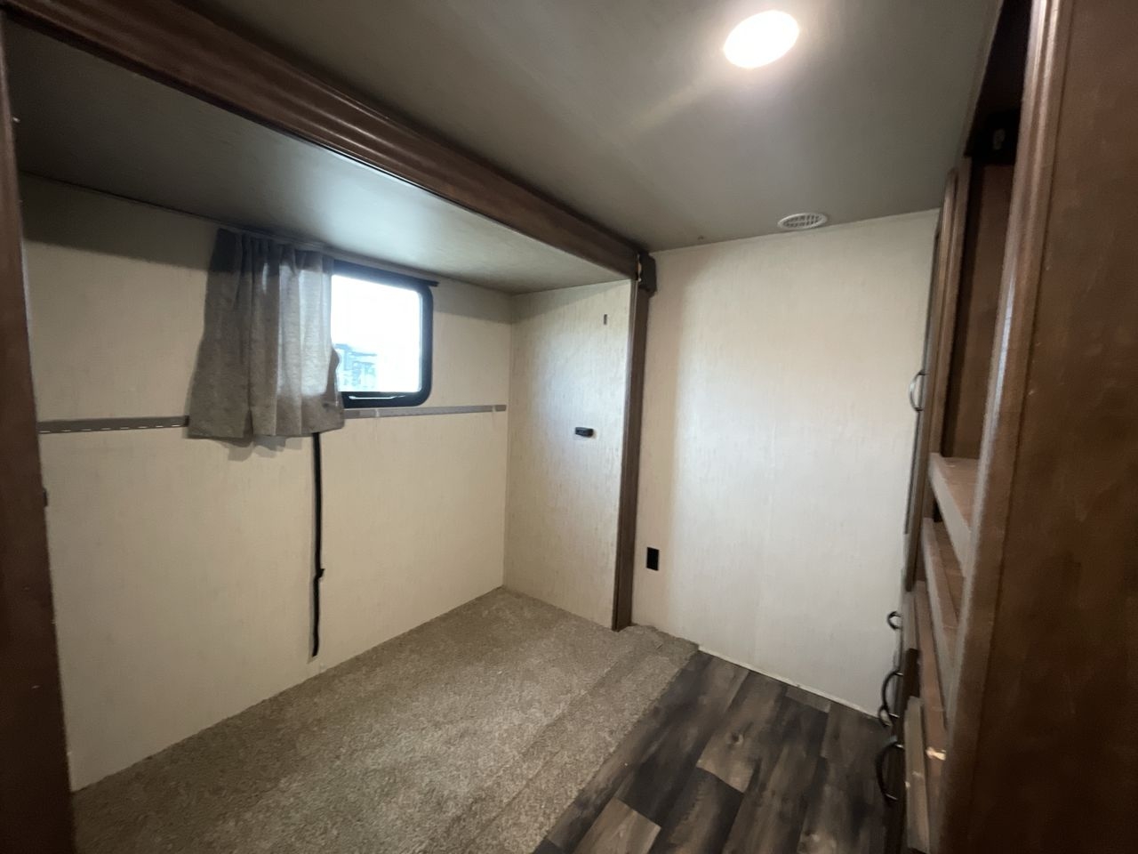 2019 FOREST RIVER SANDPIPER 372LOK