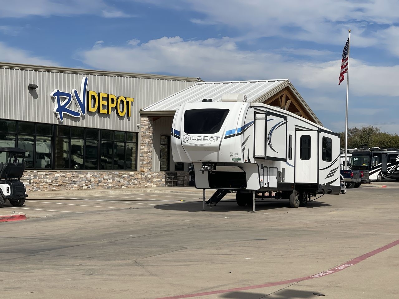 2021 FOREST RIVER WILDCAT 297BH