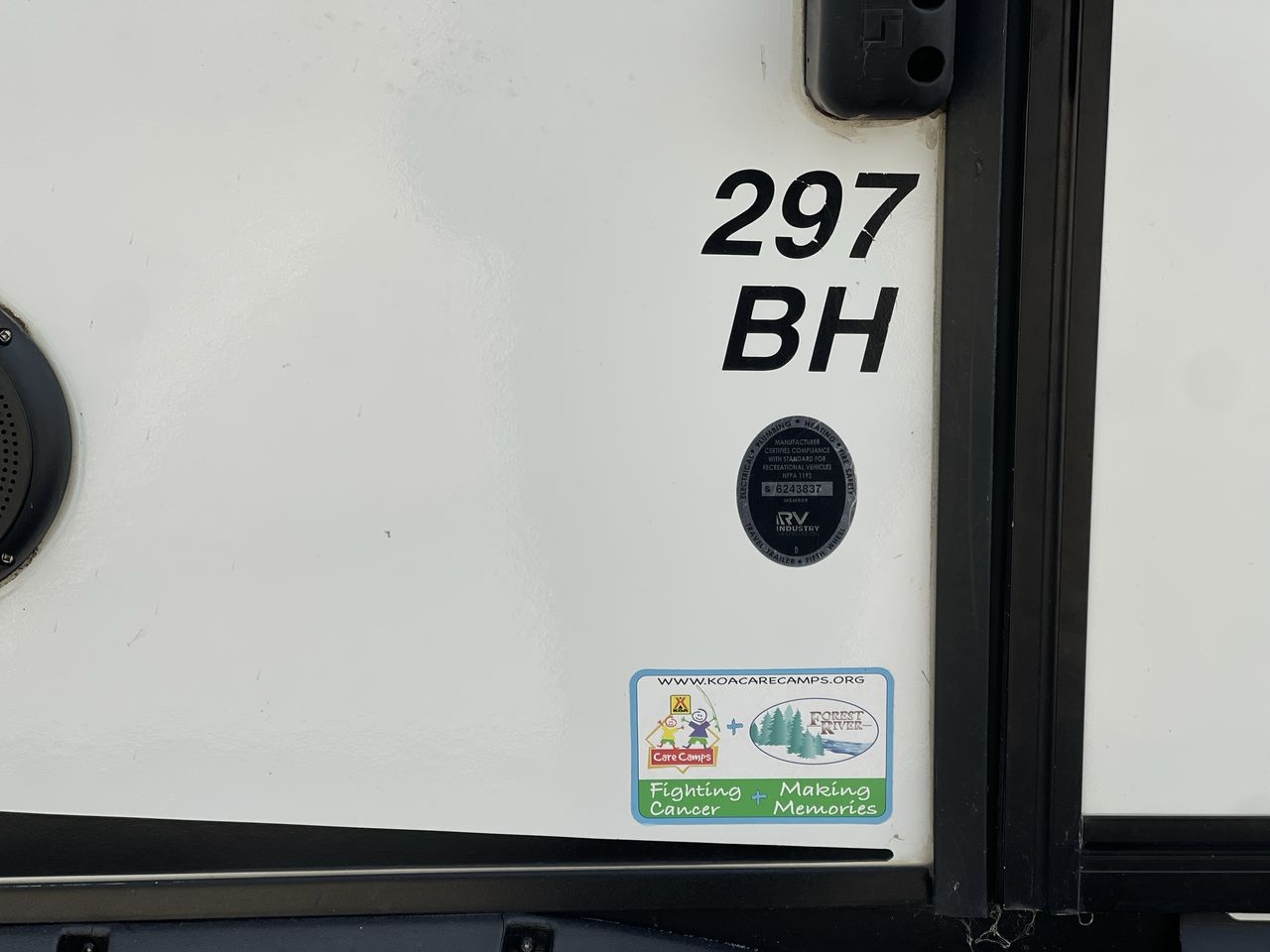 2021 FOREST RIVER WILDCAT 297BH