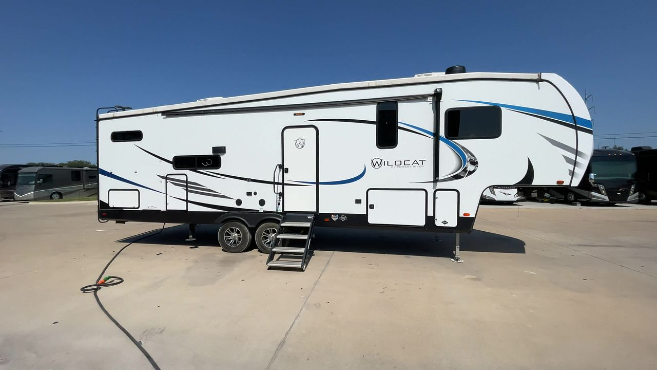 2021 FOREST RIVER WILDCAT 297BH