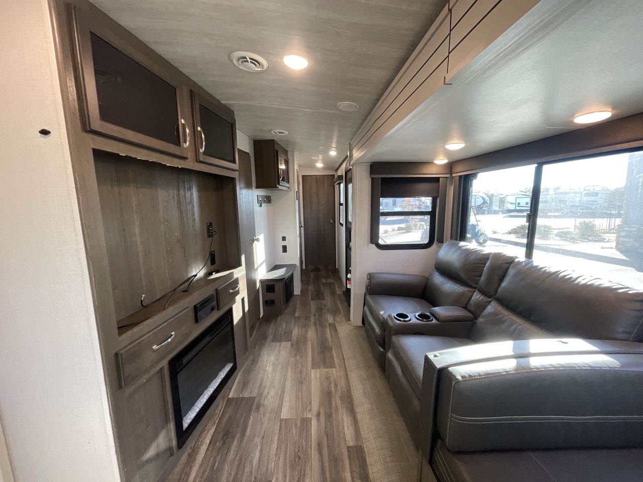 2021 KEYSTONE COUGAR 31MBS