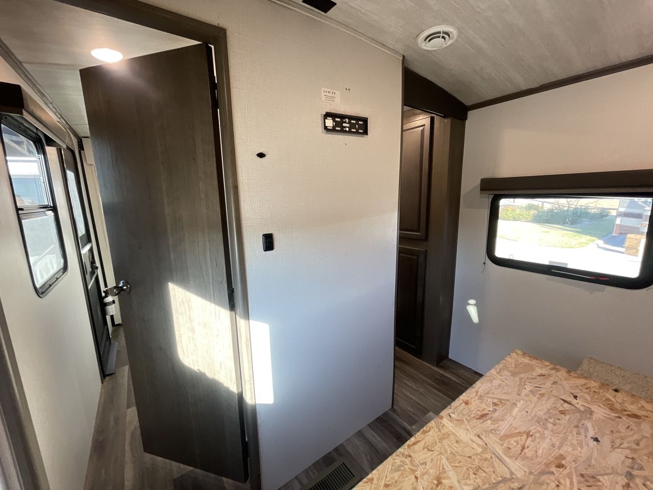 2021 KEYSTONE COUGAR 31MBS