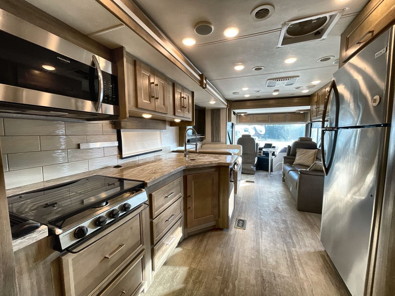 2019 SPORTSCOACH 366BH