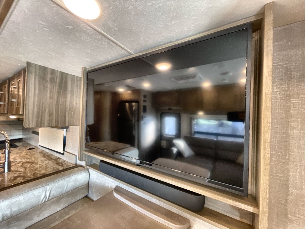 2019 SPORTSCOACH 366BH