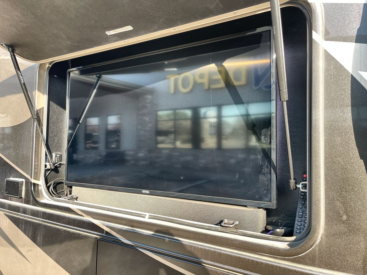 2019 SPORTSCOACH 366BH