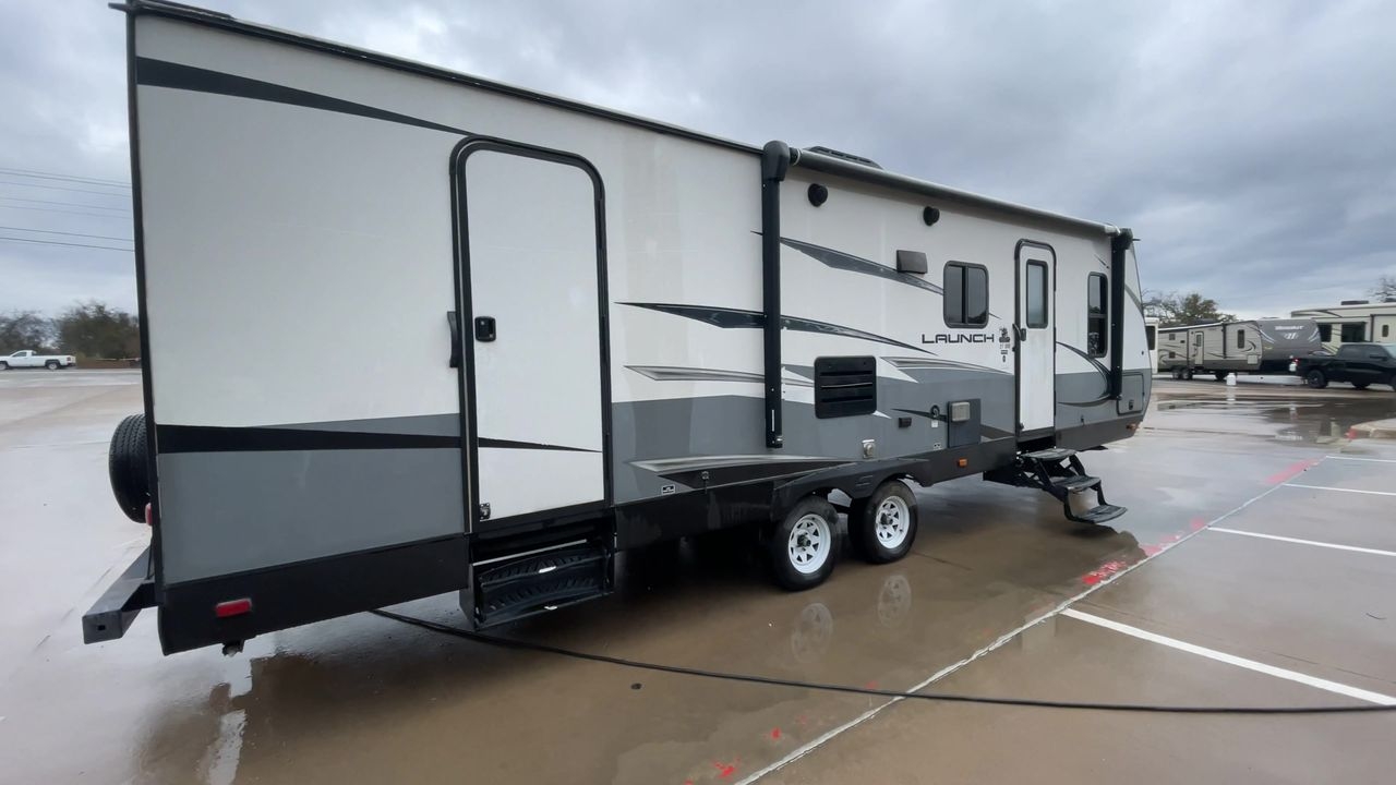 2018 STARCRAFT LAUNCH 27BHU