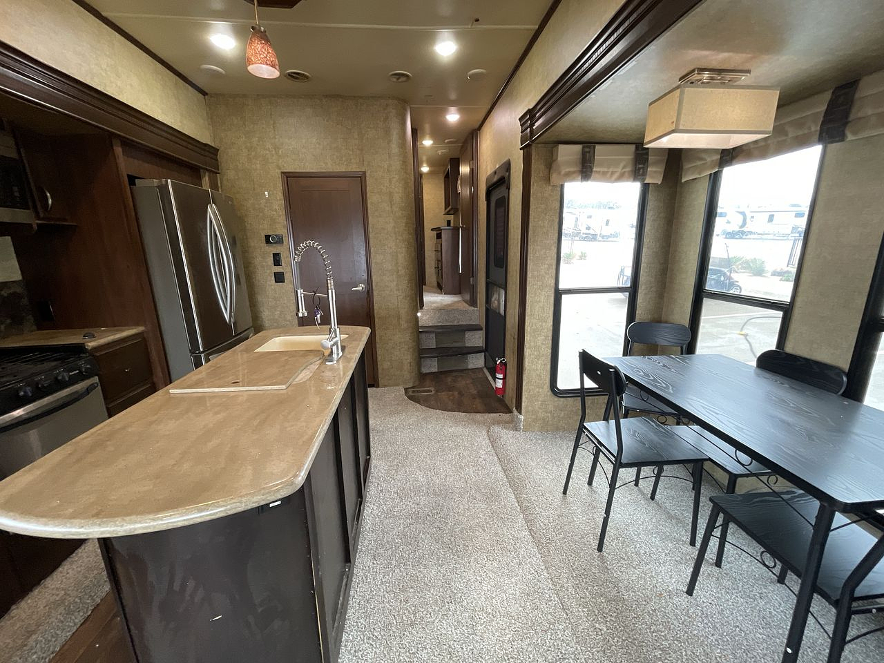 2017 FOREST RIVER SANDPIPER