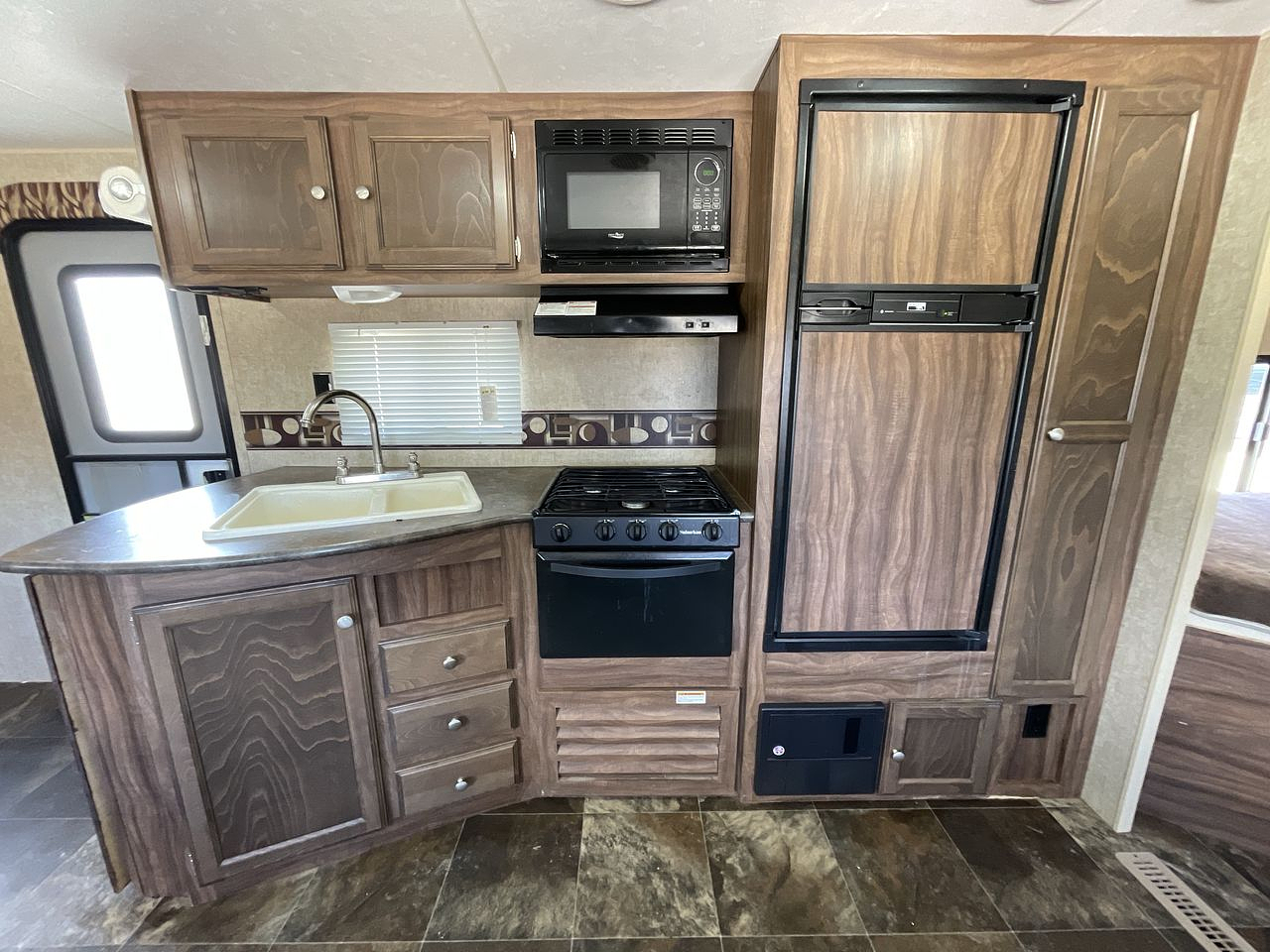 2016 K-Z SPORTSMEN 280BHSS