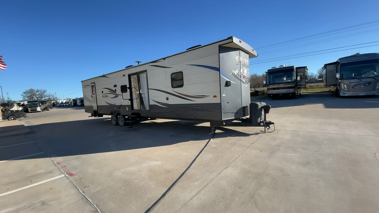 2019 FOREST RIVER PUMA 38DBS