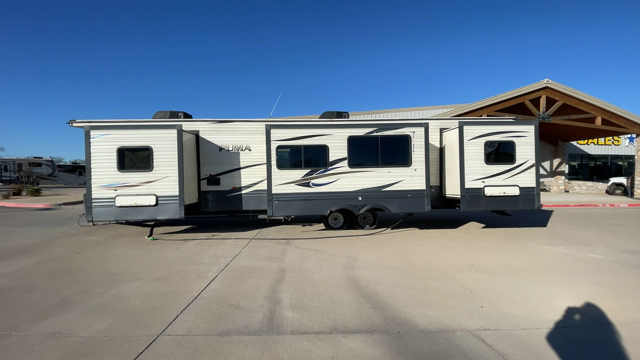 2019 FOREST RIVER PUMA 38DBS