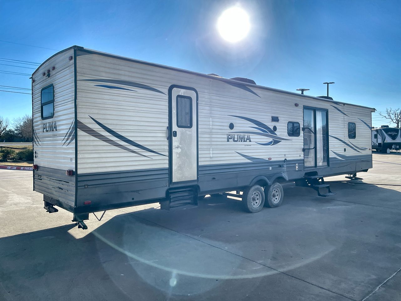 2019 FOREST RIVER PUMA 38DBS