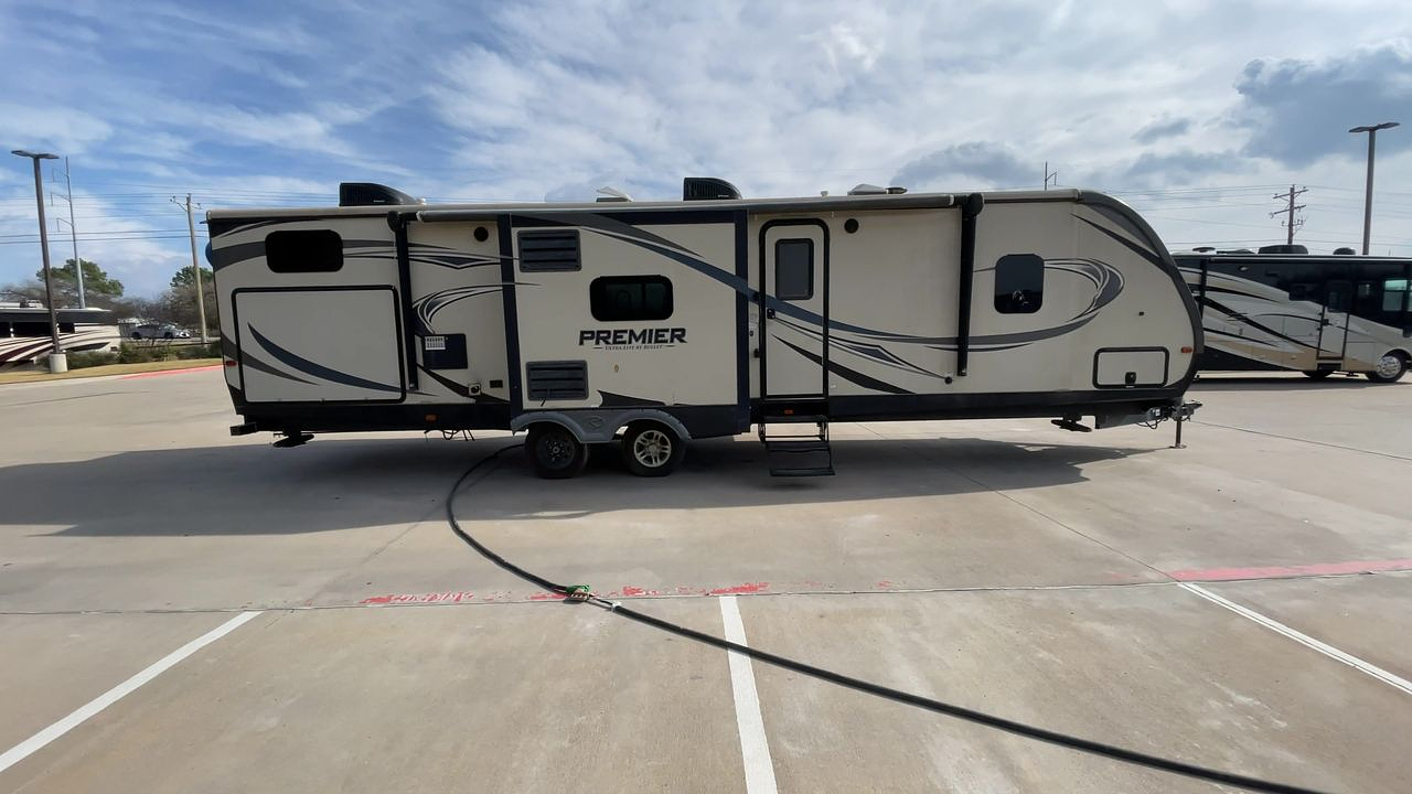 2017 KEYSTONE PREMIER 34BHPR