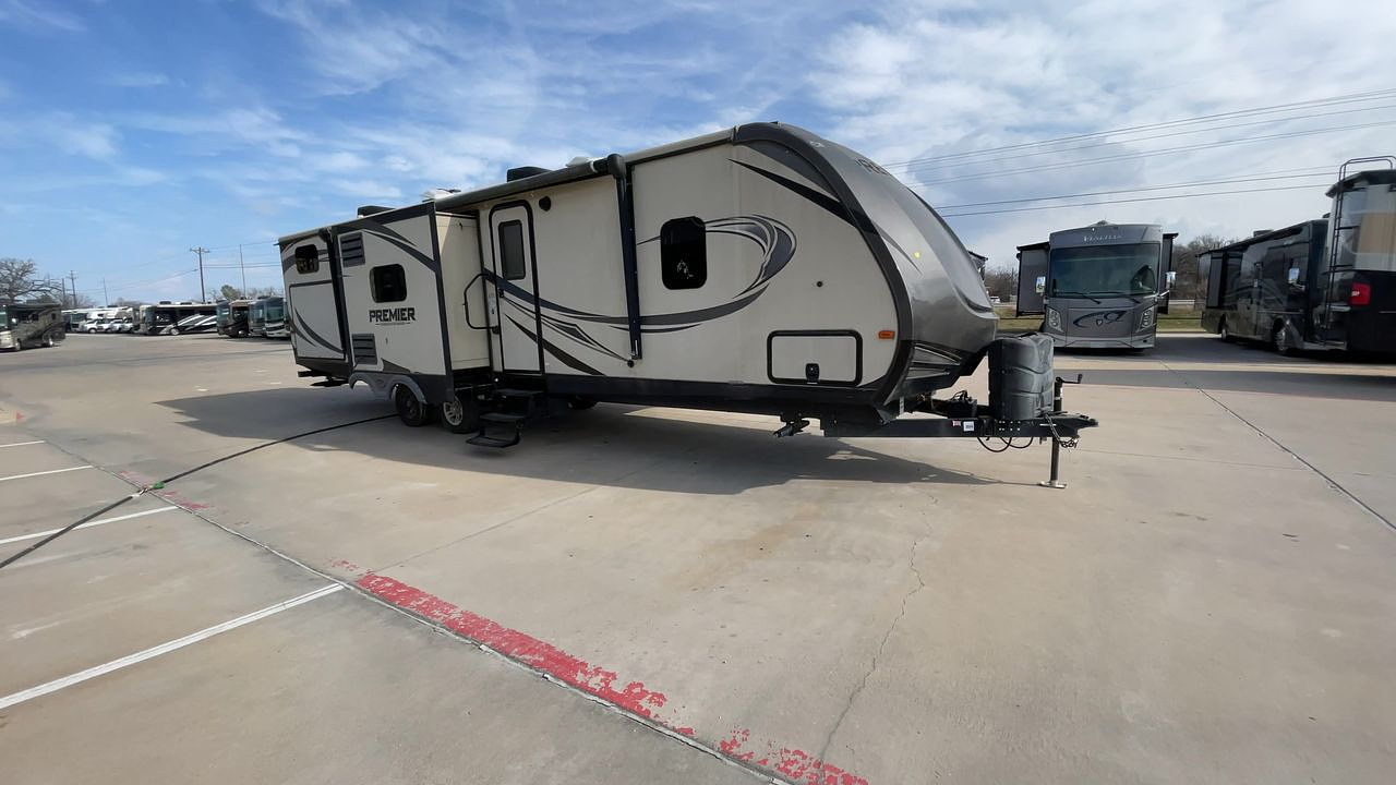 2017 KEYSTONE PREMIER 34BHPR