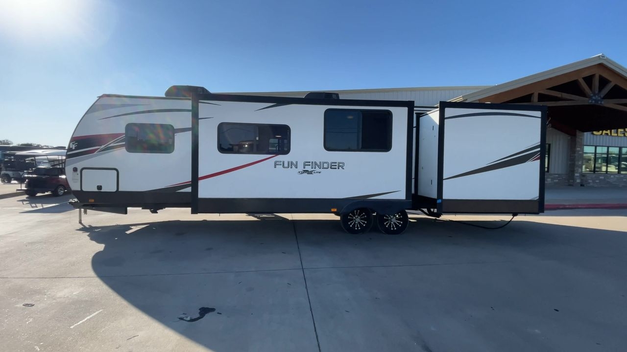 2020 FUN FINDER 32BS