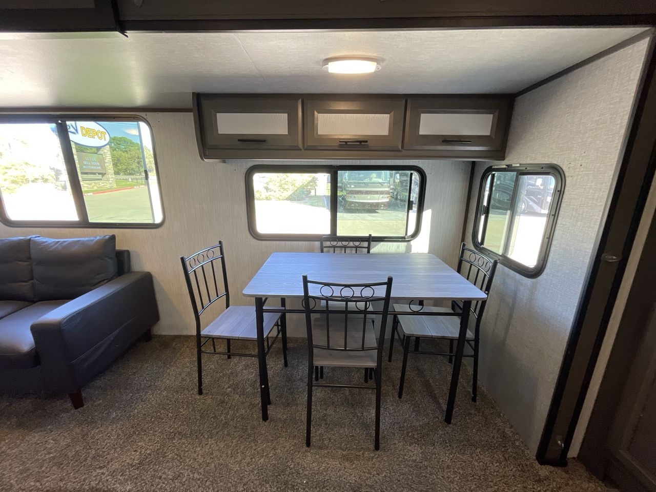 2020 FUN FINDER 32BS