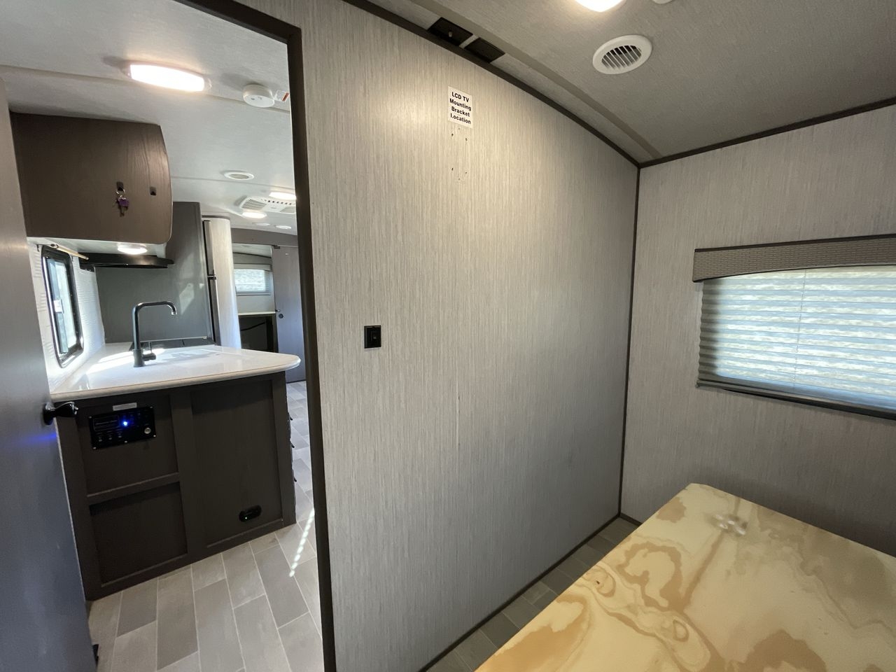 2020 FUN FINDER 32BS