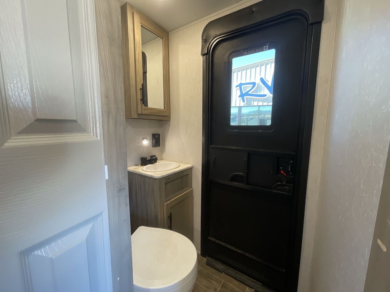 2022 FOREST RIVER CHEROKEE 33BH-L