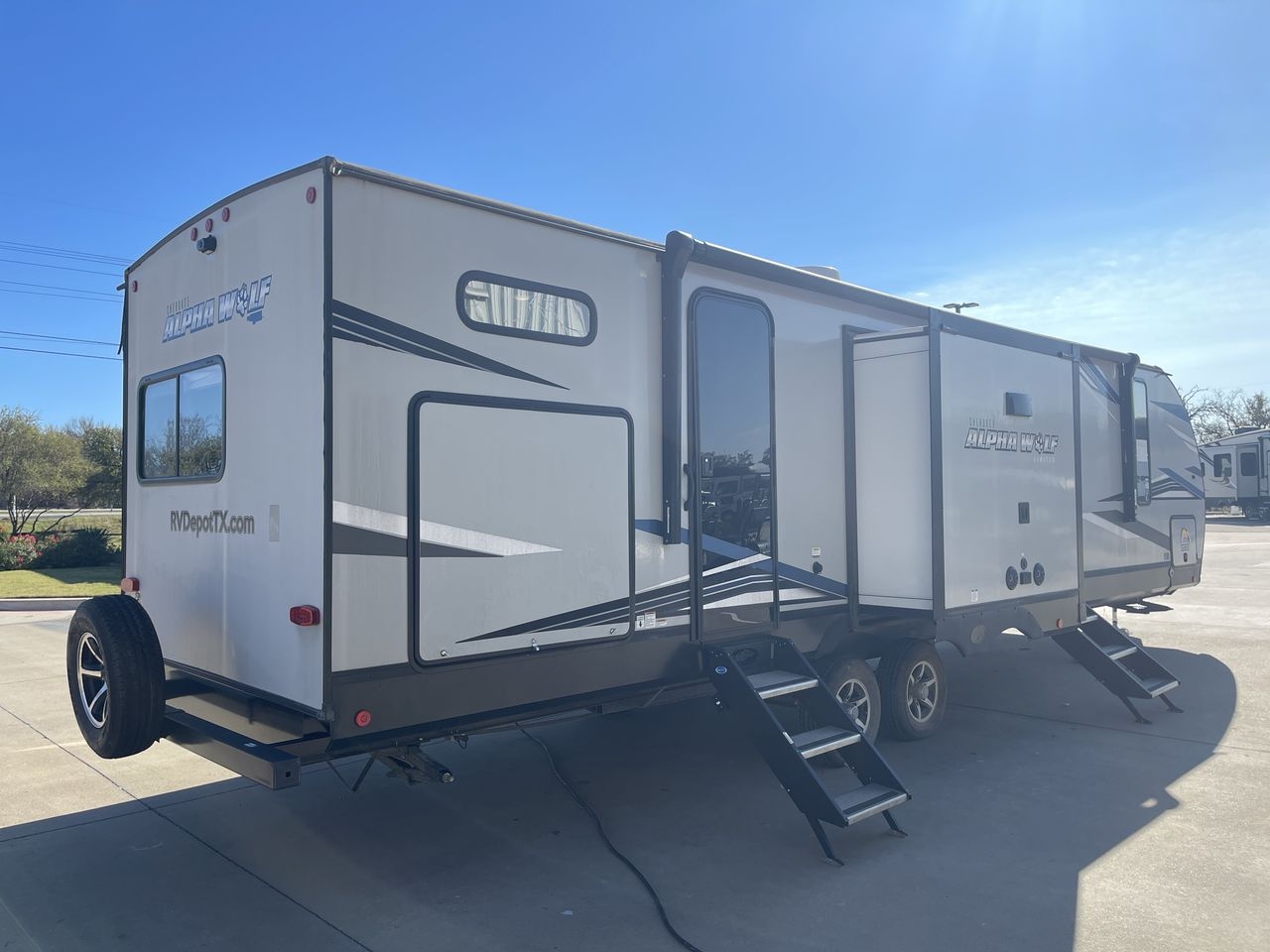 2022 FOREST RIVER CHEROKEE 33BH-L