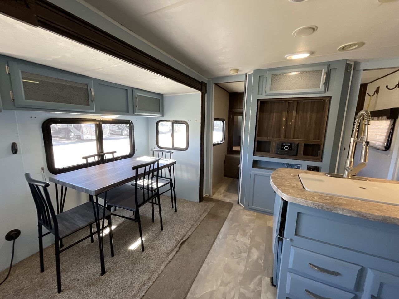 2019 COACHMEN APEX 289TBSS