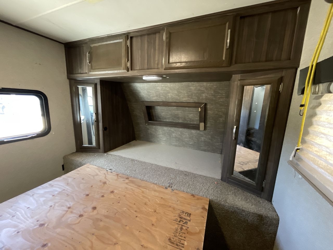 2019 COACHMEN APEX 289TBSS