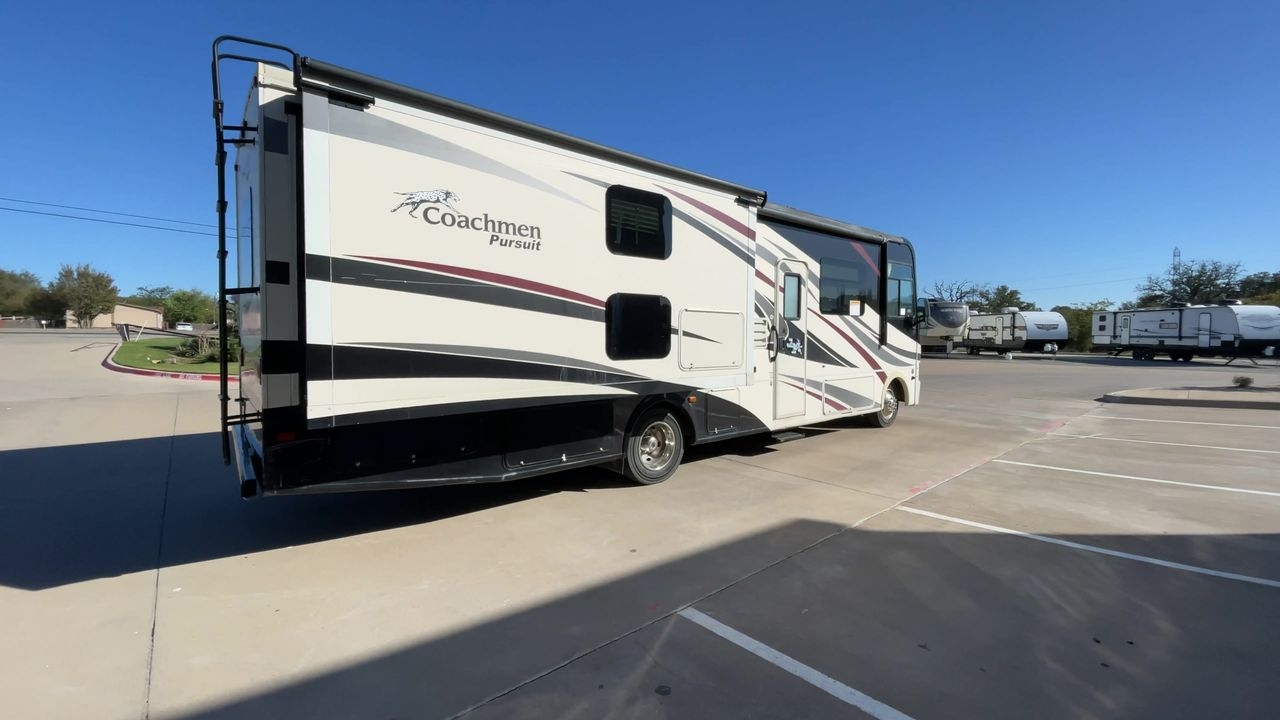 2018 COACHMEN PURSUIT 33BH