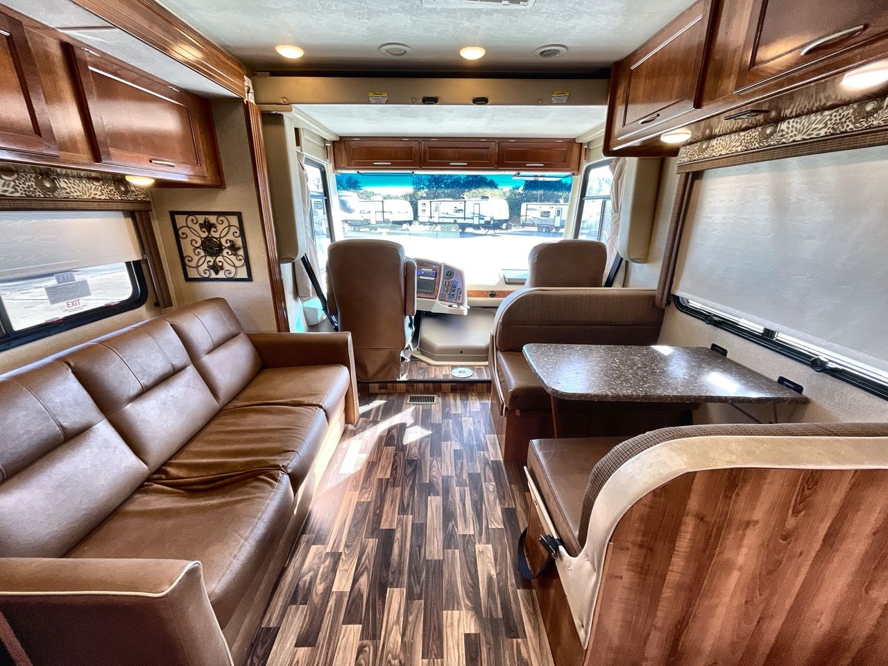 2018 COACHMEN PURSUIT 33BH