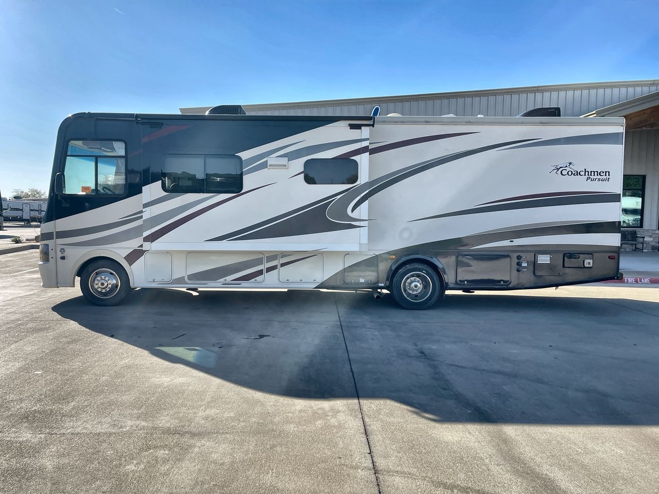 2018 COACHMEN PURSUIT 33BH
