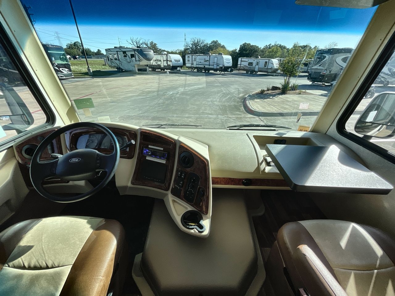 2018 COACHMEN PURSUIT 33BH
