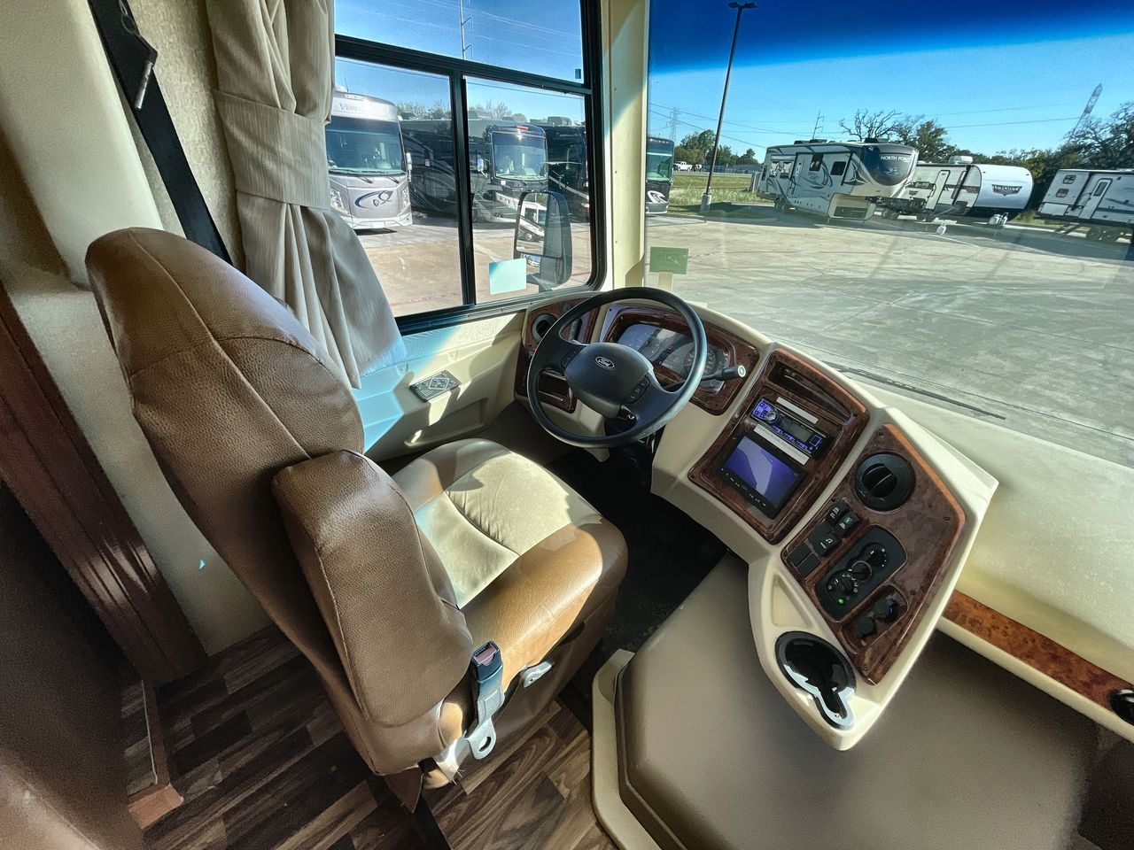 2018 COACHMEN PURSUIT 33BH