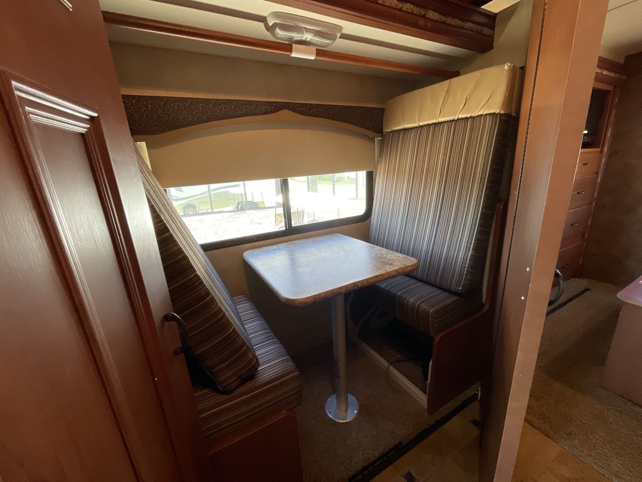 2013 THOR HURRICANE 33G