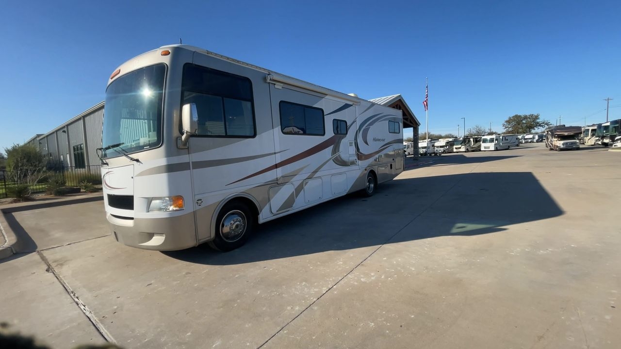 2013 THOR HURRICANE 33G