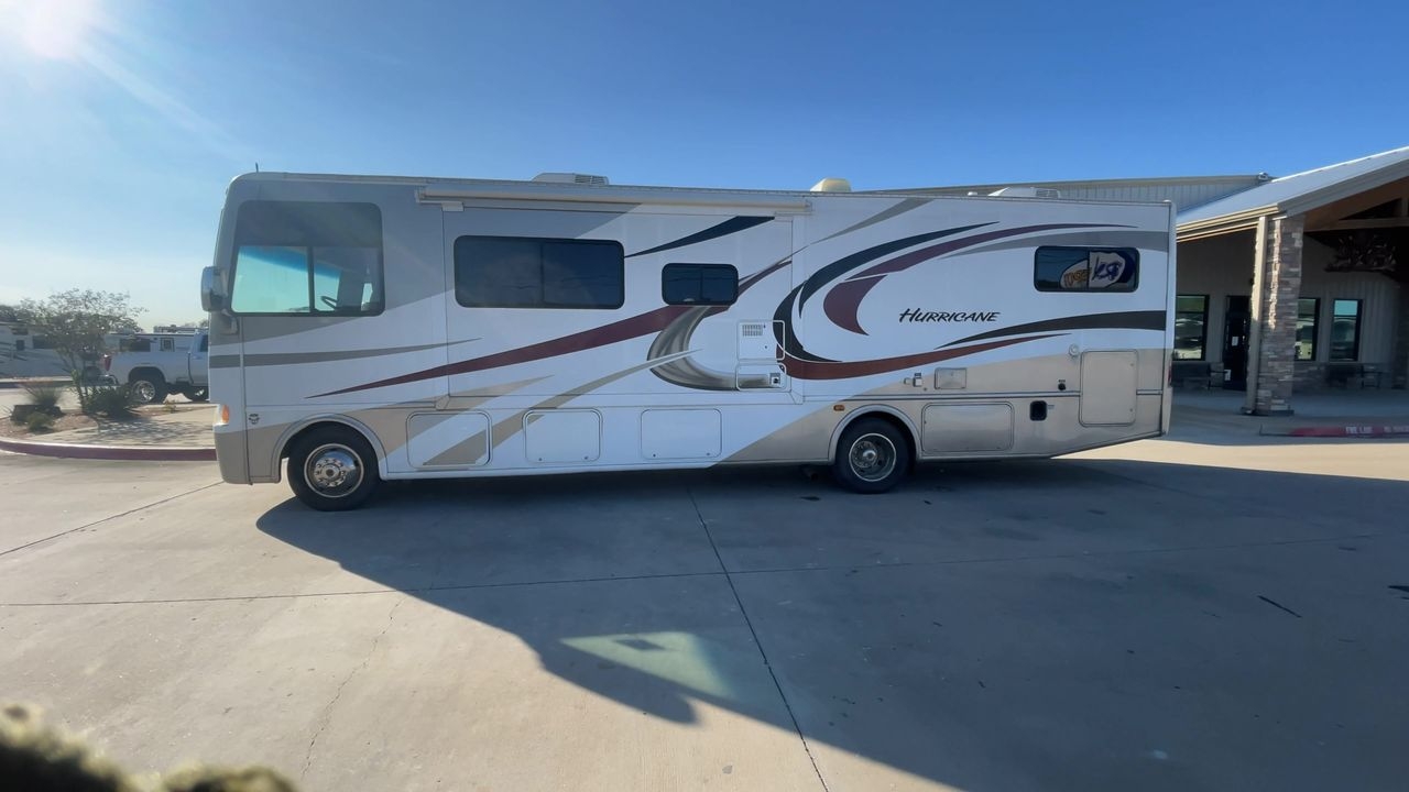 2013 THOR HURRICANE 33G