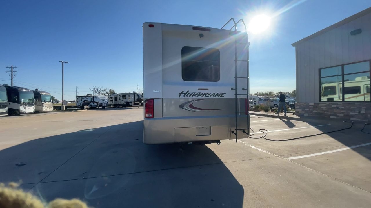 2013 THOR HURRICANE 33G