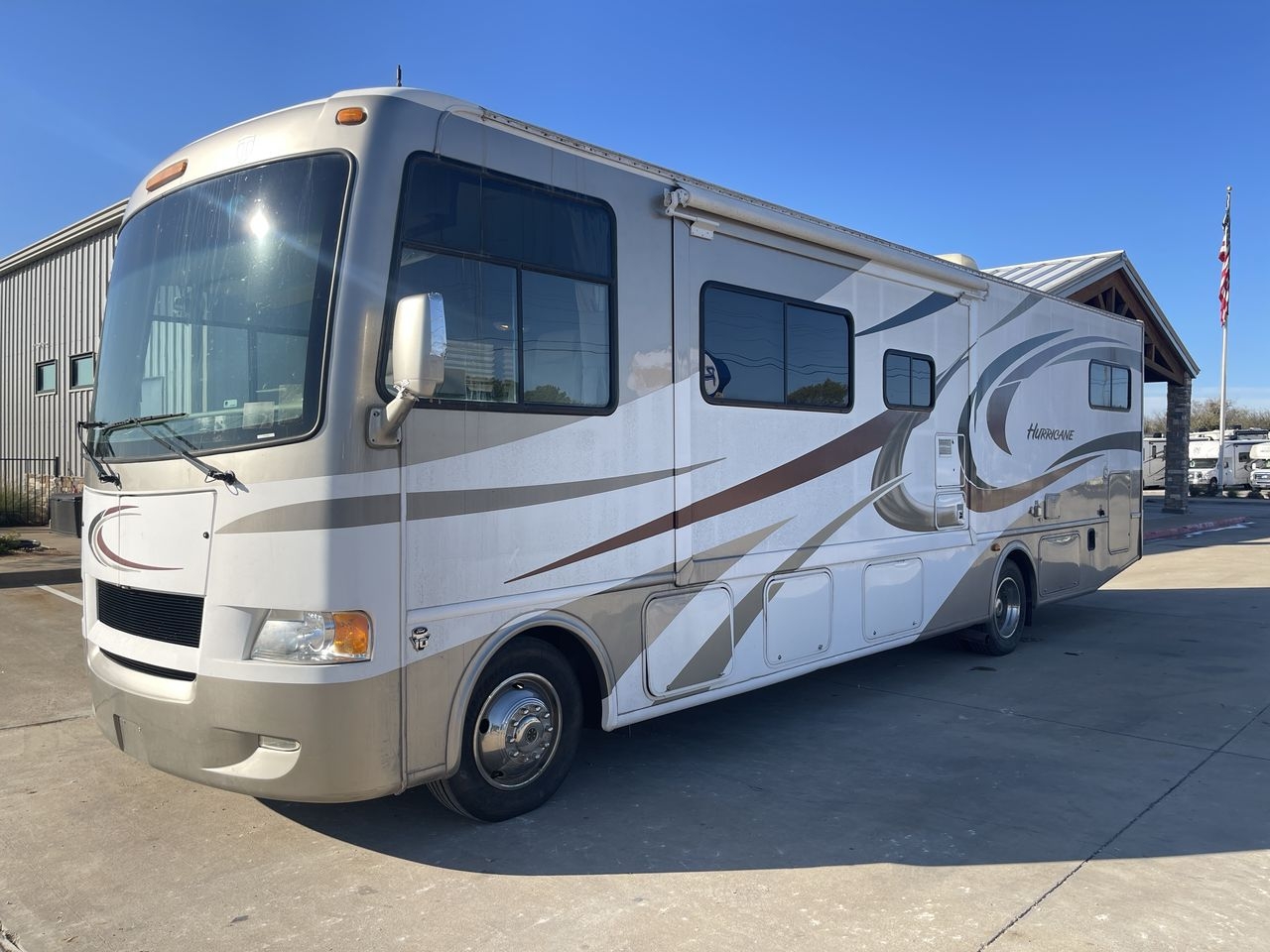 2013 THOR HURRICANE 33G