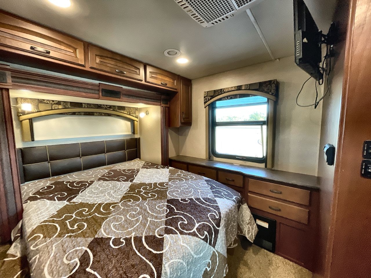 2015 JAYCO PRECEPT 35UN