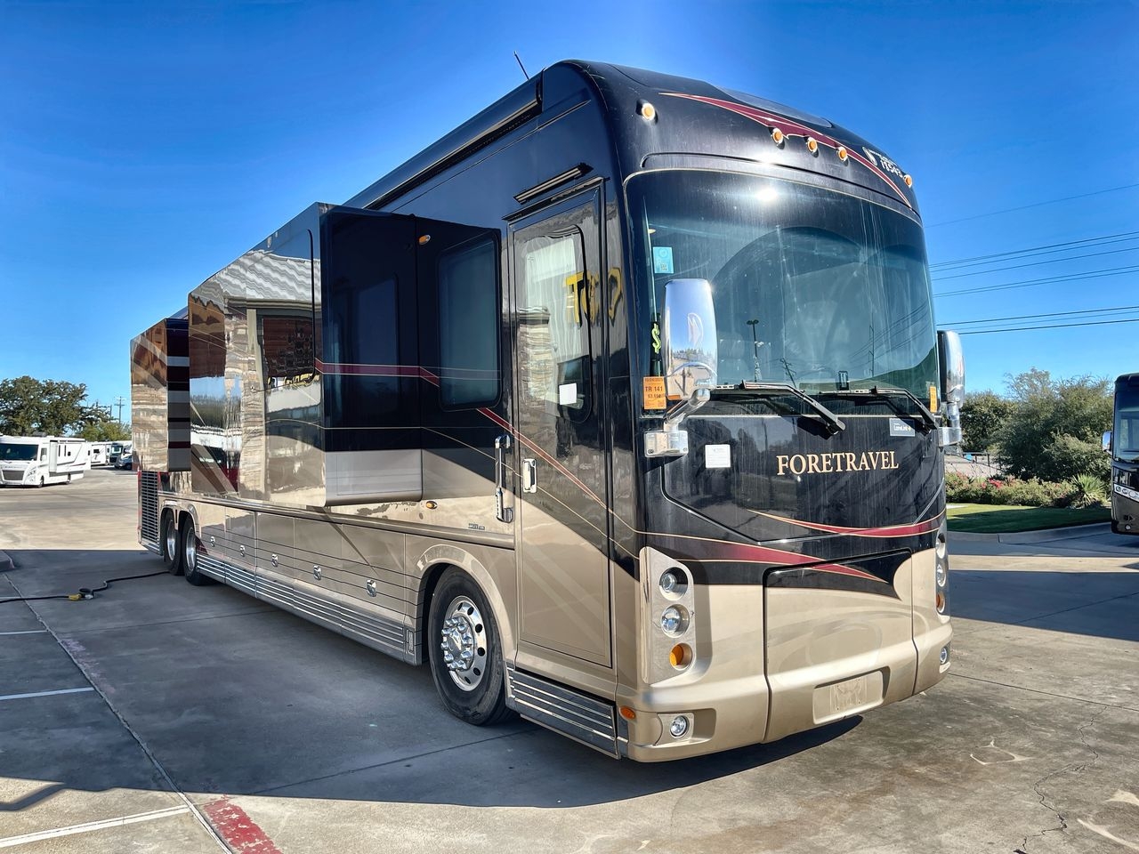 2014 FORETRAVEL IH-45