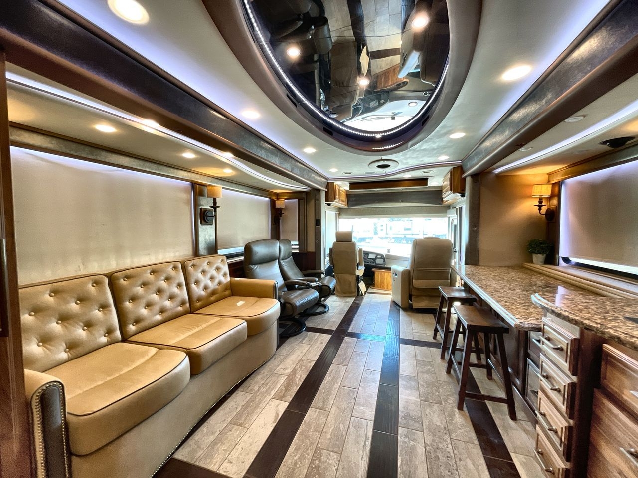 2014 FORETRAVEL IH-45