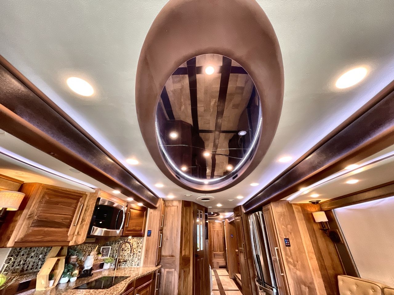 2014 FORETRAVEL IH-45