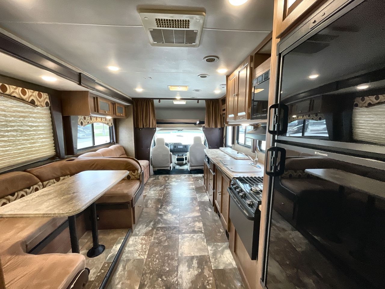 2017 COACHMEN LEPRECHAUN 319DSF