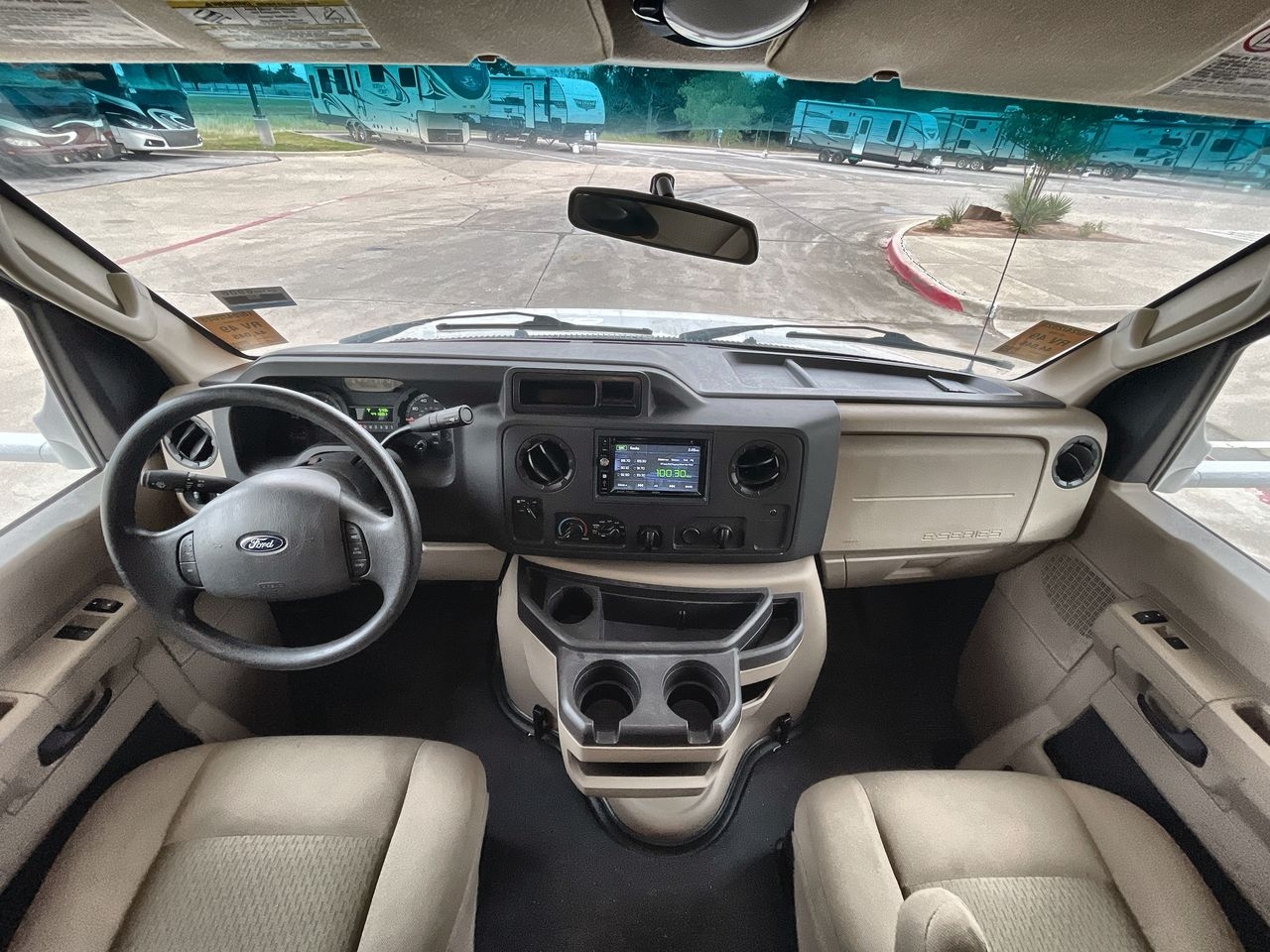 2017 COACHMEN LEPRECHAUN 319DSF