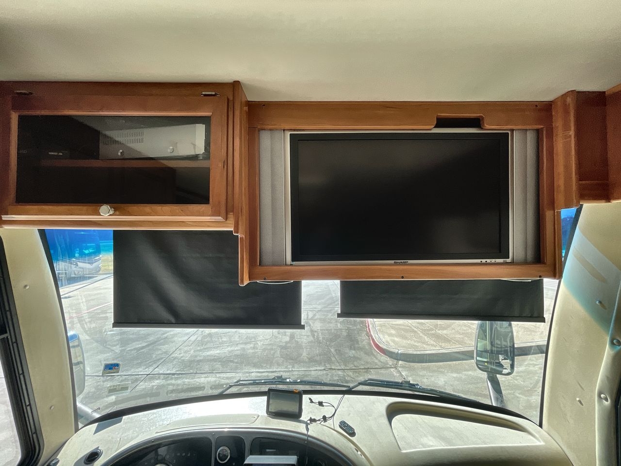 2006 HOLIDAY RAMBLER SCEPTER 42DSQ