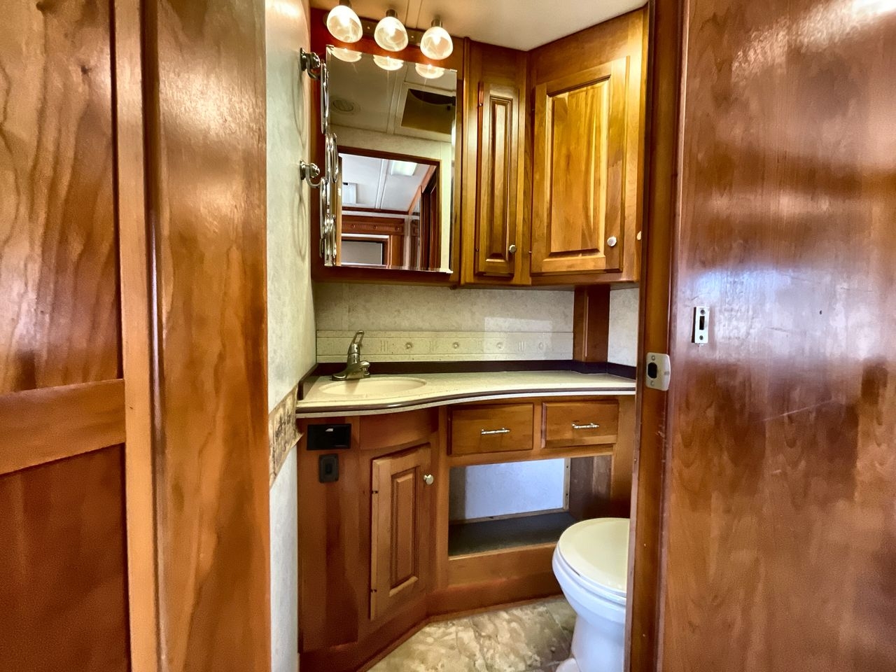 2006 HOLIDAY RAMBLER SCEPTER 42DSQ