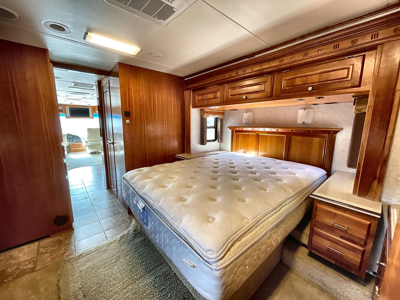 2006 HOLIDAY RAMBLER SCEPTER 42DSQ