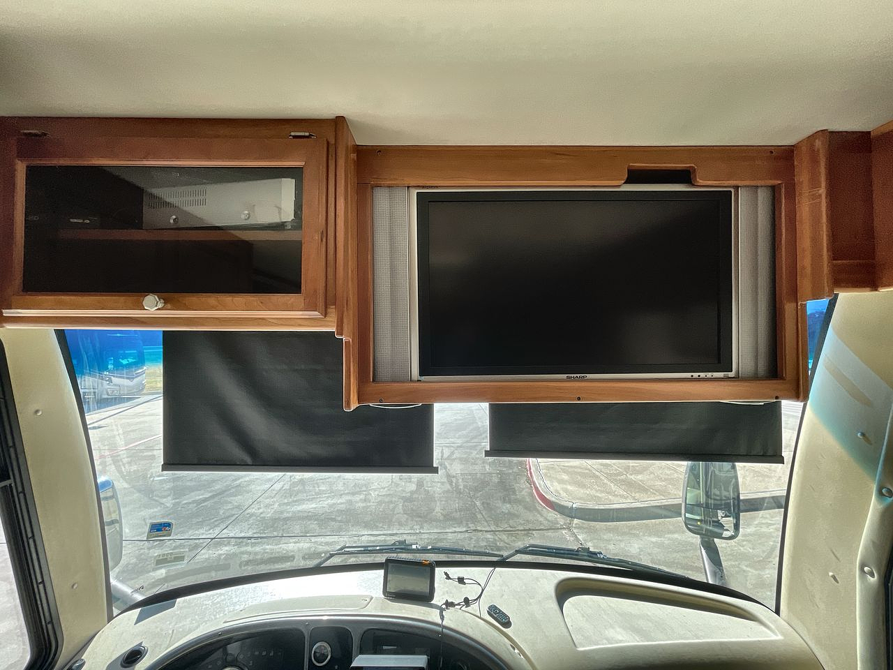 2006 HOLIDAY RAMBLER SCEPTER 42DSQ