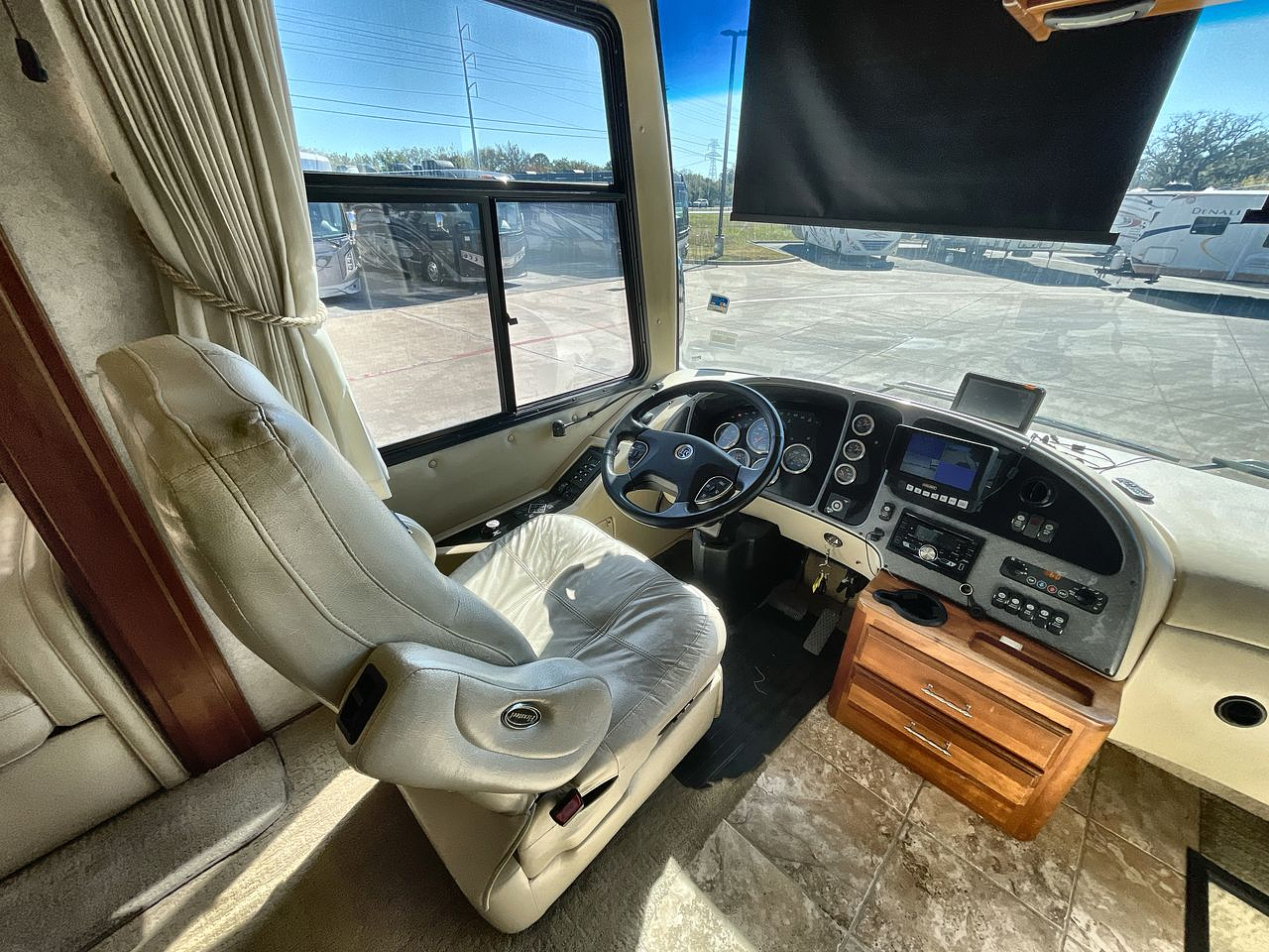 2006 HOLIDAY RAMBLER SCEPTER 42DSQ