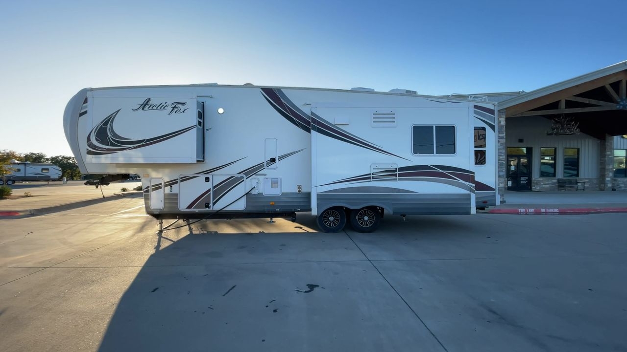 2018 NORTHWOOD ARCTIC FOX 32-5M