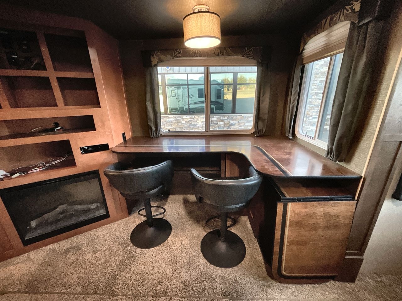 2018 NORTHWOOD ARCTIC FOX 32-5M