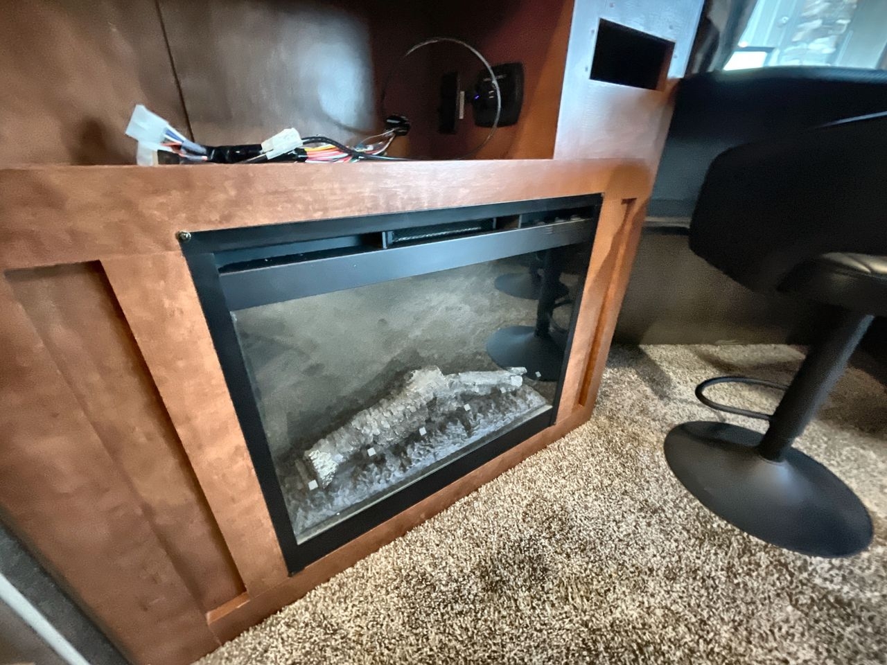 2018 NORTHWOOD ARCTIC FOX 32-5M